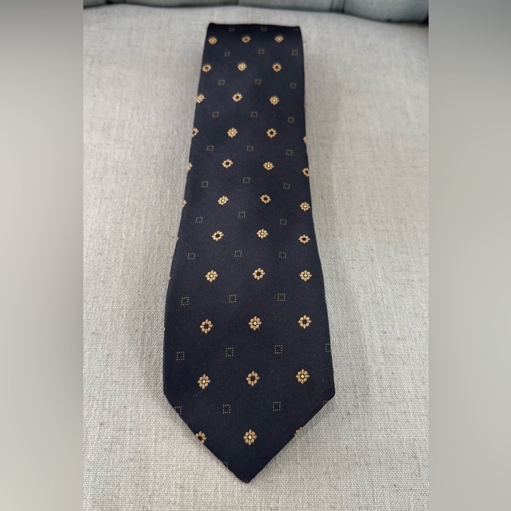 Christian Dior Cravetes Navy and Tan Patterned Tie - Picture 1 of 4